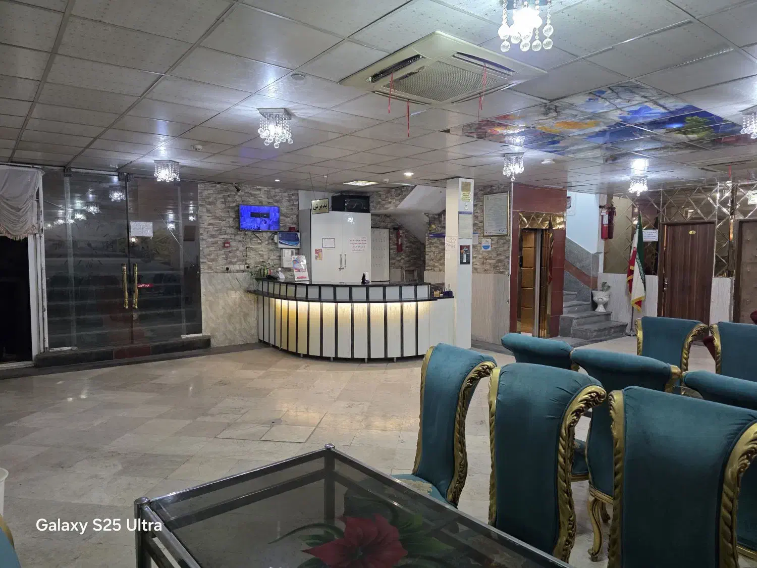 لوستر|لوستر و چراغ آویز|مشهد, شهید هاشمی نژاد|دیوار