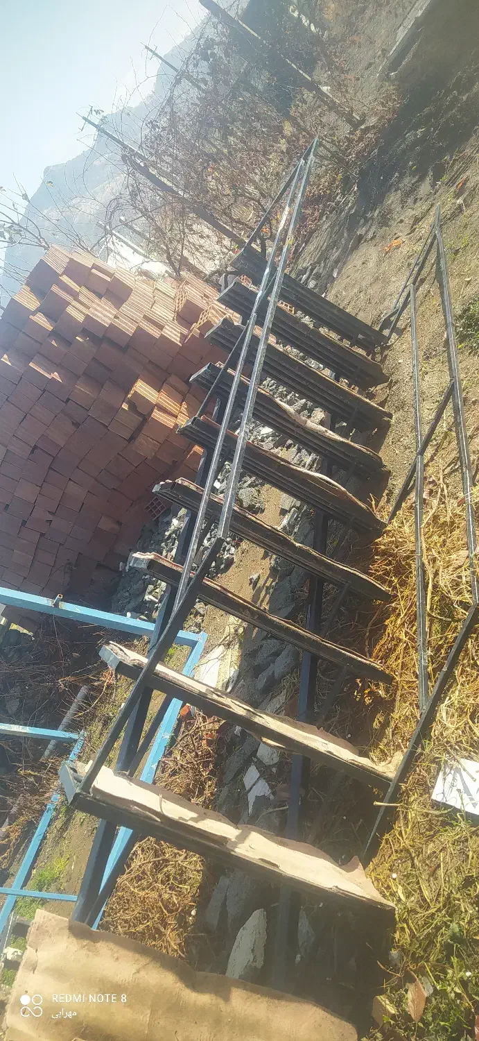 پله سیار آخنی|مصالح و تجهیزات ساختمان|مریوان, |دیوار