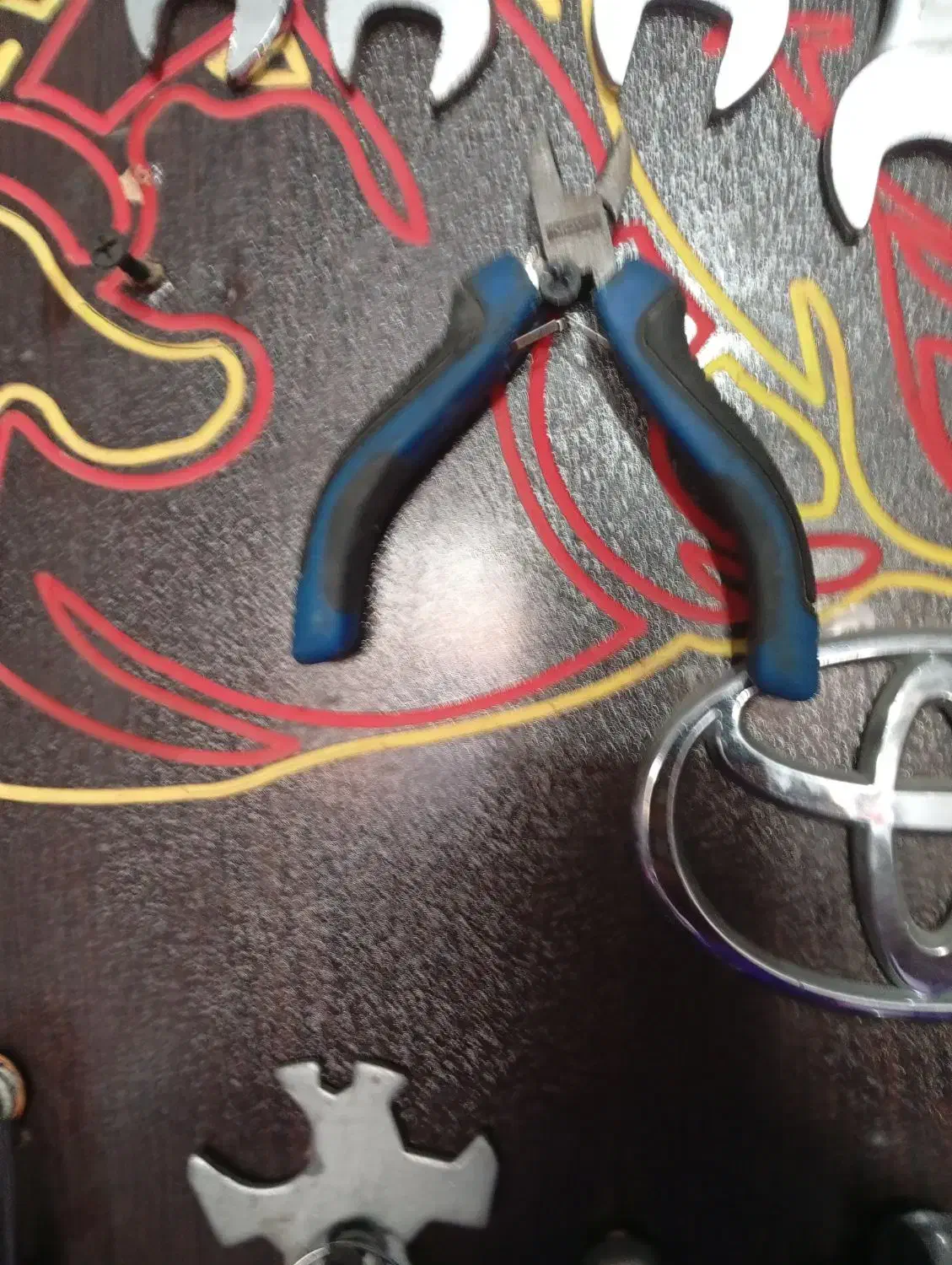 سیم چین|اشیا|پارس‌آباد, |دیوار