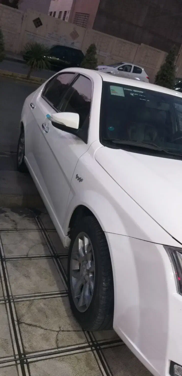 دنا پلاس اتومات مدل ۱۴۰۱|خودرو سواری و وانت|کرج, فاز ۳ گوهردشت|دیوار