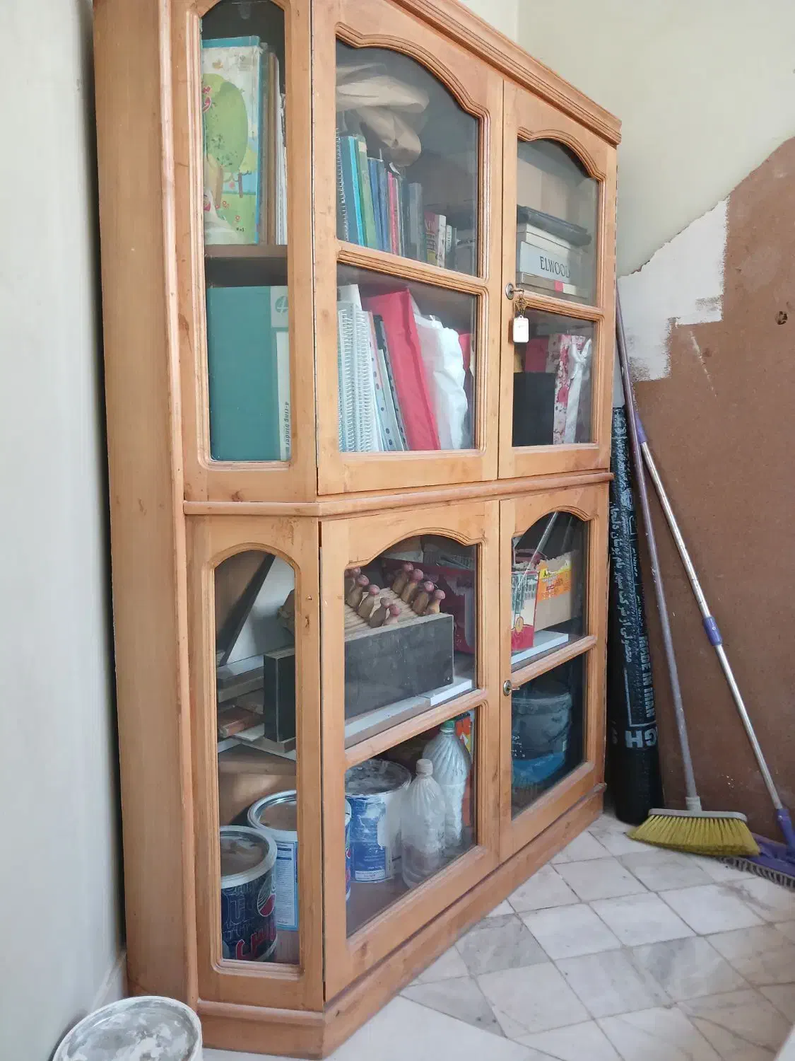 آبچکان و بوفه|آب‌چکان و نظم‌دهنده ظروف|اصفهان, فرهنگیان|دیوار