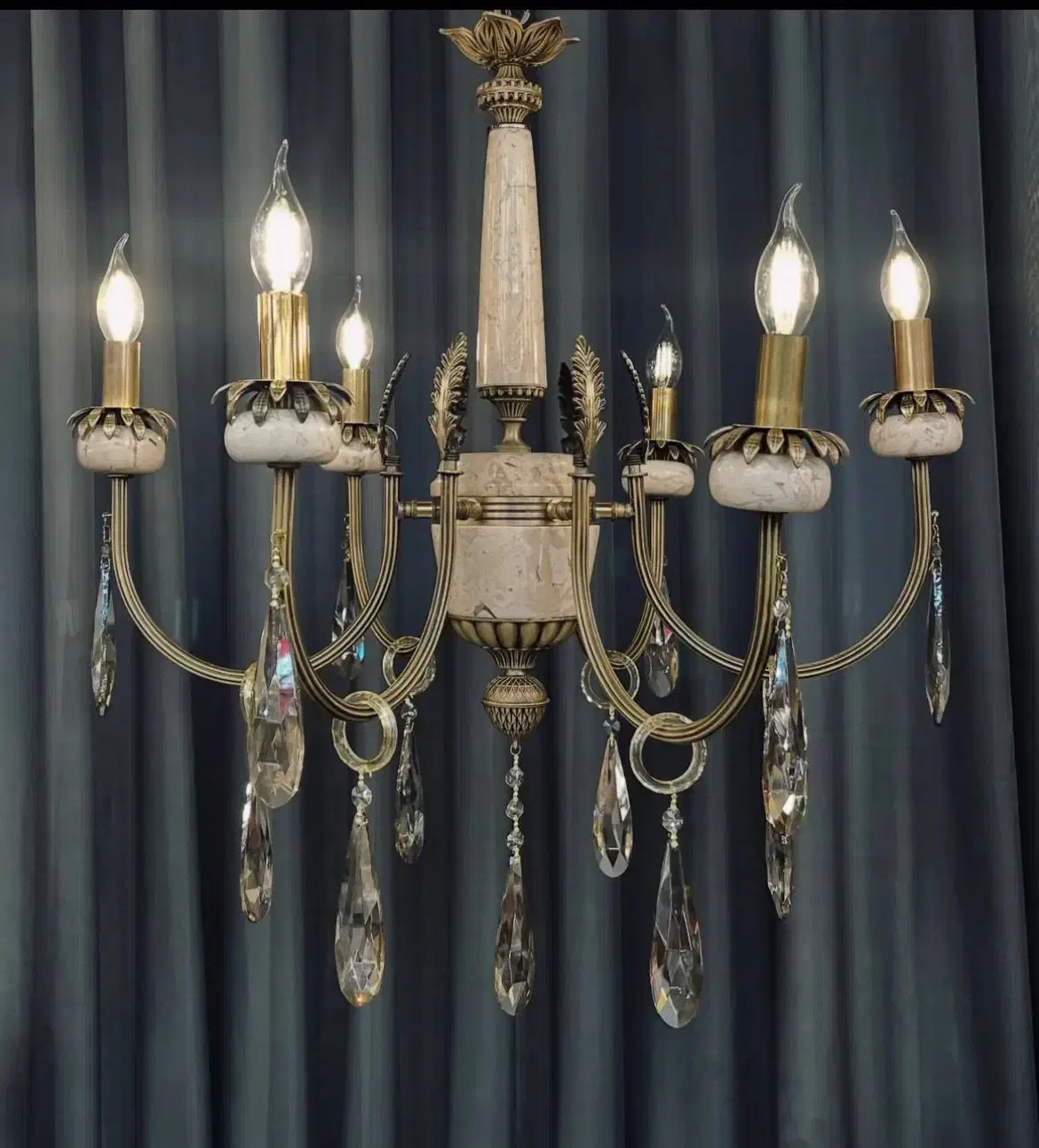 لوستر شاخه برگ|لوستر و چراغ آویز|هشتگرد, هشتگرد قدیم|دیوار