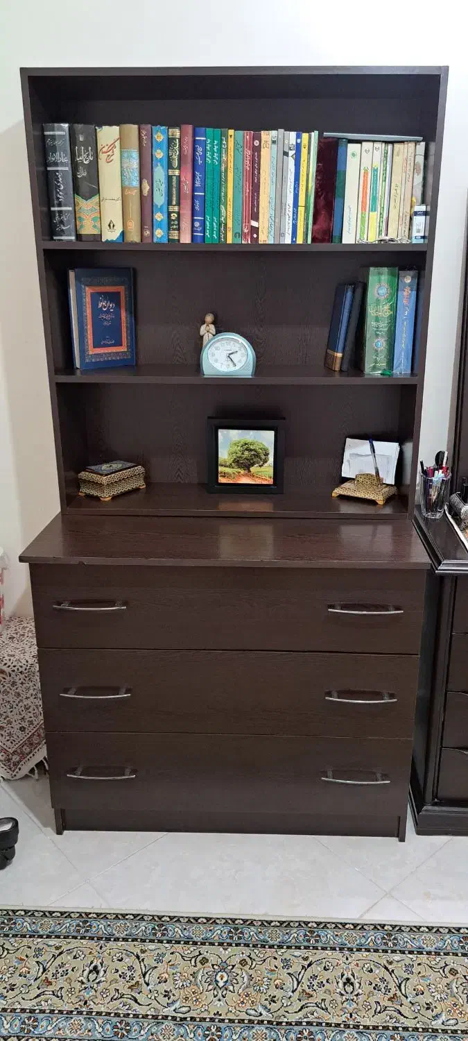 کتابخانه سالم و تمیز|کتابخانه، شلف، قفسه‌های دیواری|قرچک, شهرک طلائیه|دیوار