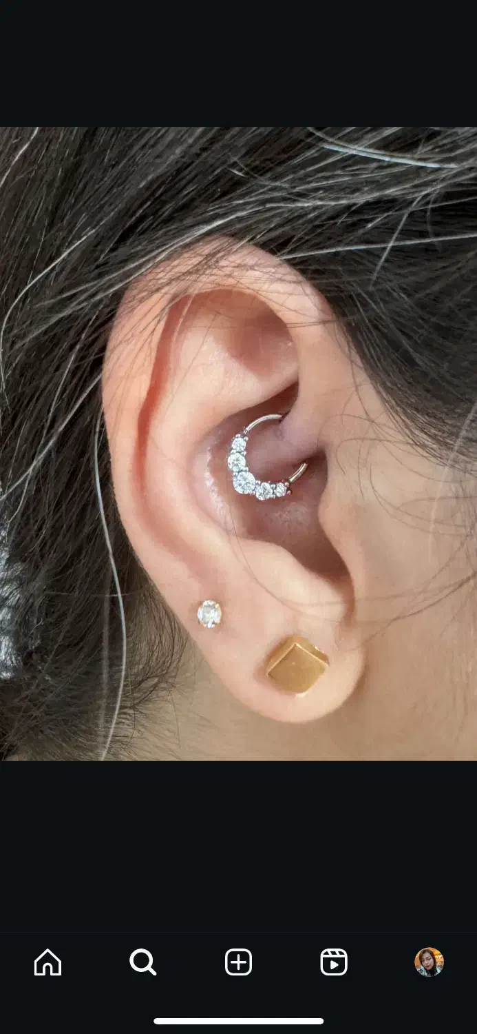 انجام خدمات پیرسینگ و آموزش پیرسینگ توسط پیراپزشک|خدمات آرایشگری و زیبایی|نیشابور, دارایی|دیوار