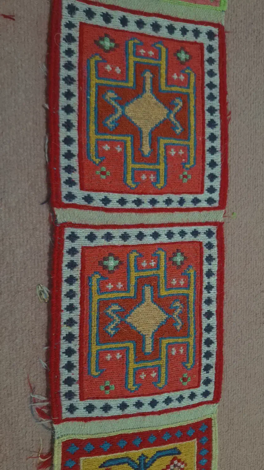 ورنی۲۰×۲۰|گلیم، جاجیم، گبه|اهر, |دیوار