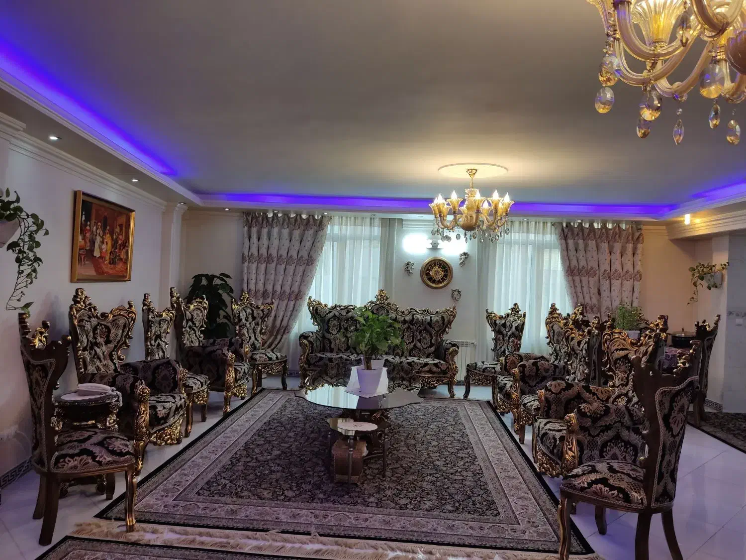 مبل نه نفره ورق طلا|مبلمان خانگی و میز عسلی|نوشهر, |دیوار