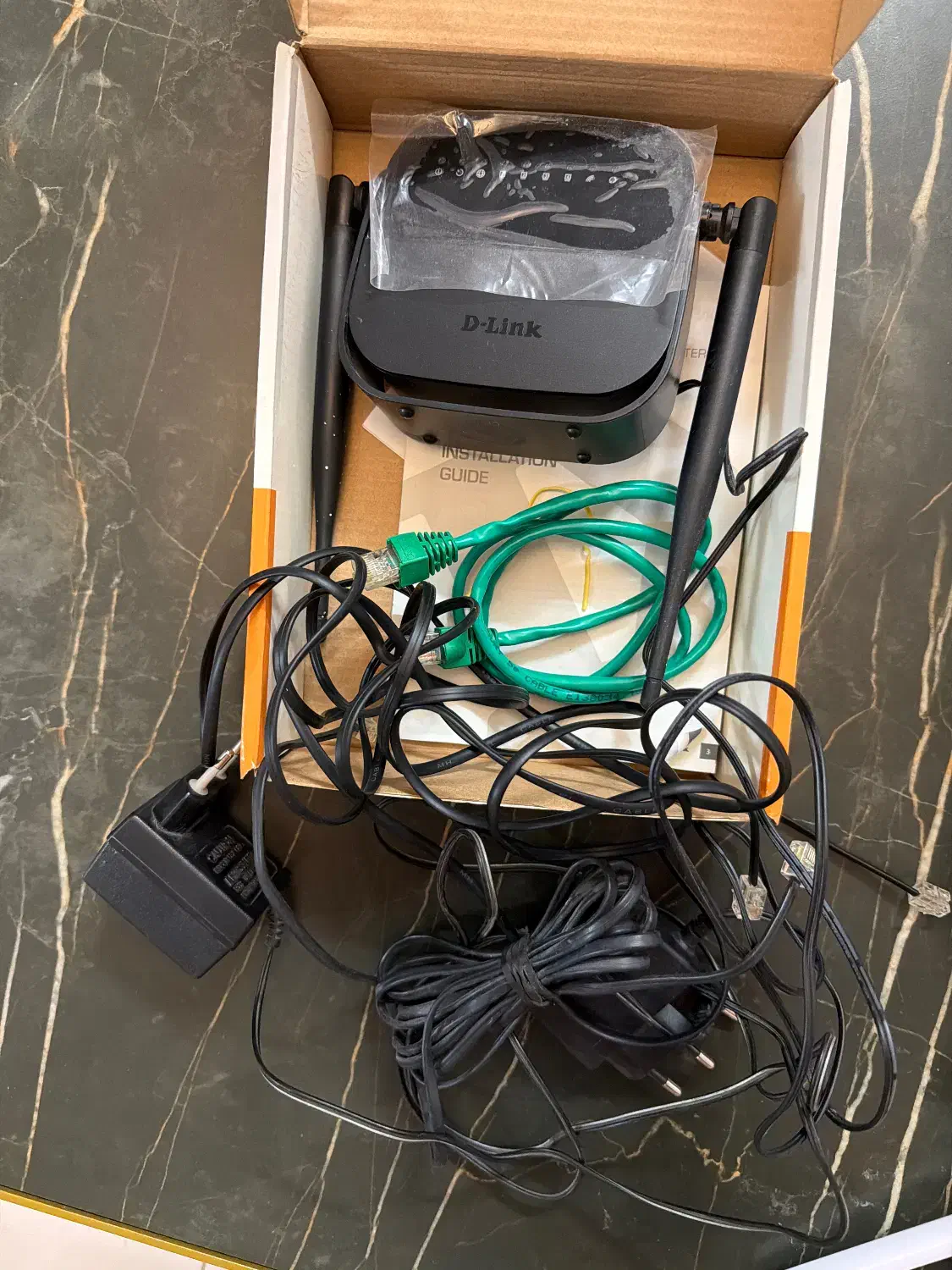 مودم روتر دی لینک DSL-124|مودم و تجهیزات شبکه|مشهد, نیروی هوایی|دیوار