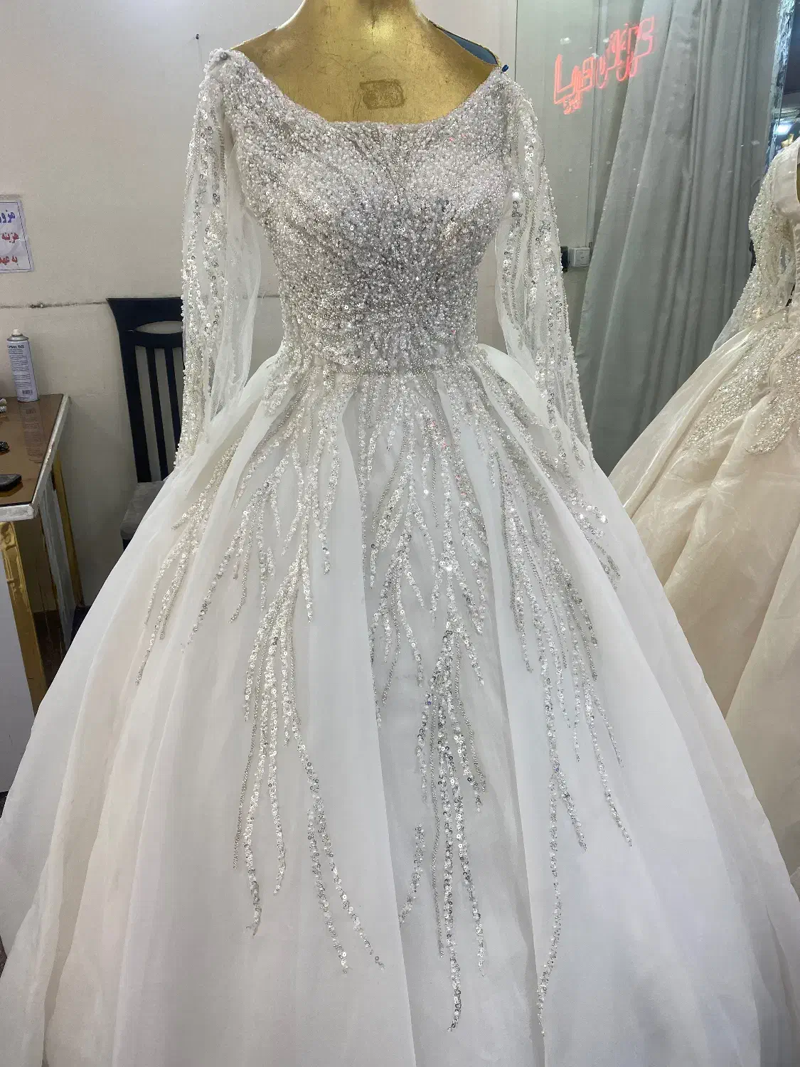 فروش لباس عروس فرمالیته و عقد و نامزدی|لباس|قم, عربستان|دیوار