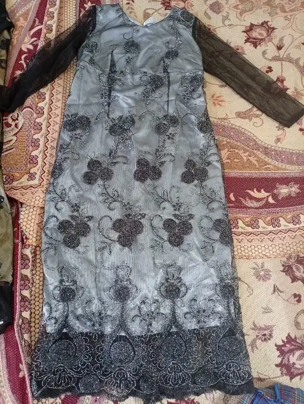 دوعدد لباس مجلسی|لباس|فسا, |دیوار