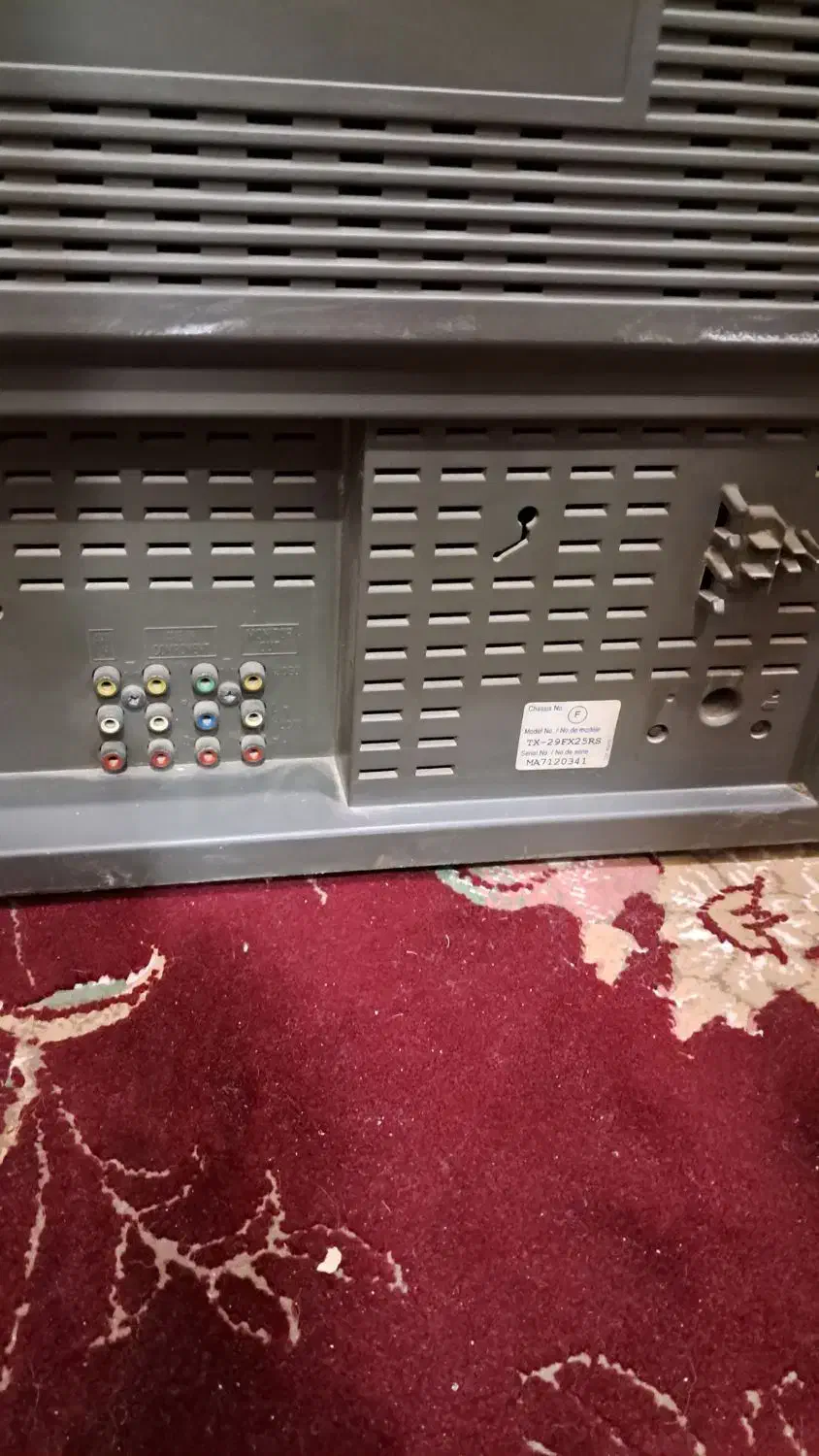 تلویزیون رنگی پاناسونیک 28 اینچ|تلویزیون و پروژکتور|اهواز, پردیس دو|دیوار