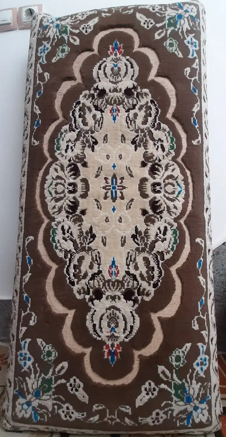 یک جفت پشتی محکم ۸۰۰ تومن|پشتی|نیشابور, مازول|دیوار