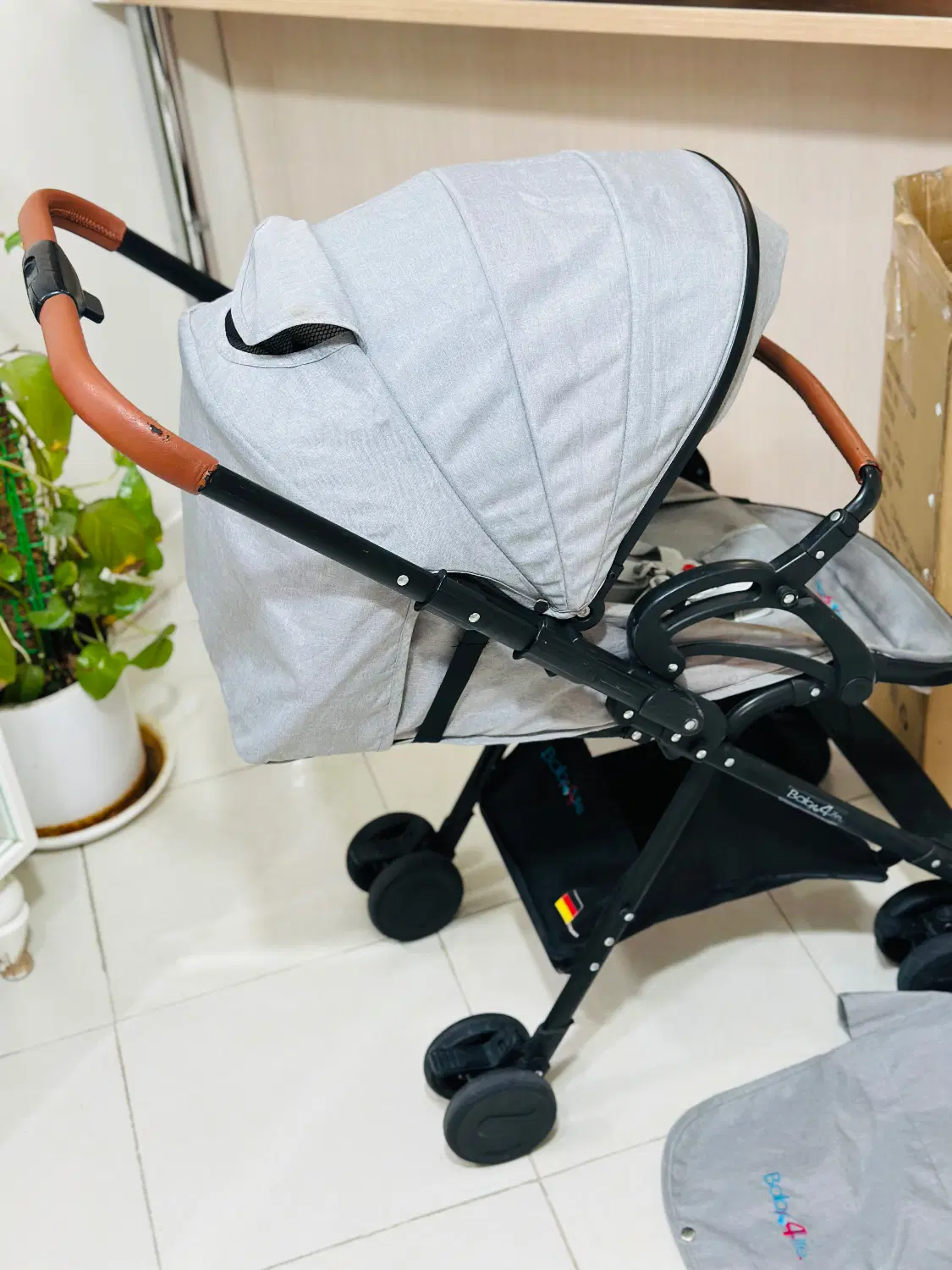 کالسکه مسافرتی چمدانی رو به مادر babyforlife نو نو|کالسکه و لوازم جانبی|تهران, شهر زیبا|دیوار