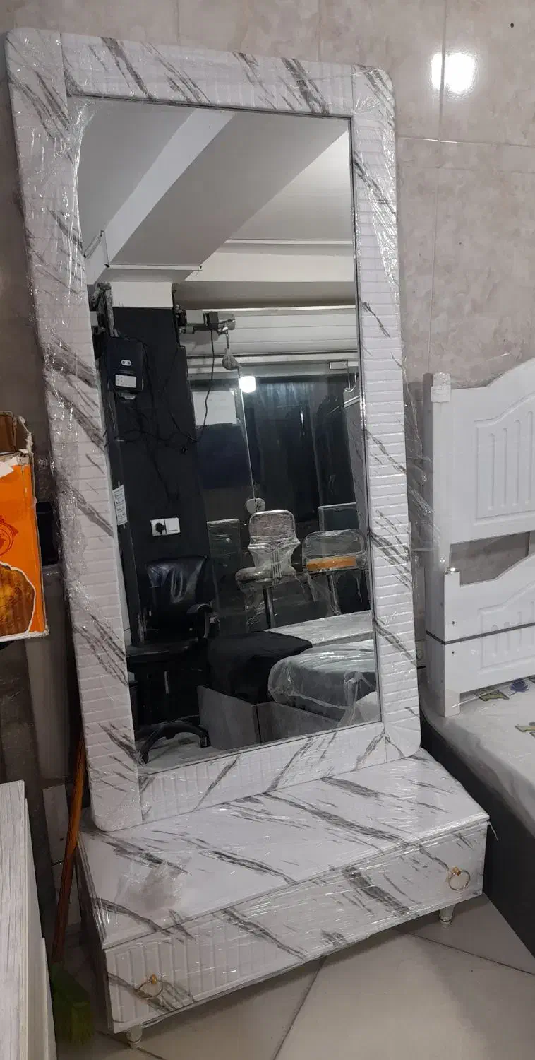 آینه ، آینه قدیی ، میز آرایش|آینه|بندرعباس, |دیوار