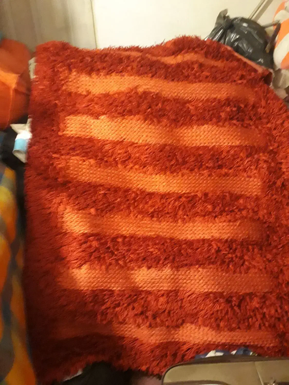 قالیچه دومتری پفکی فانتزی دسته دوم قرمز|فرش|رشت, جانبازان|دیوار