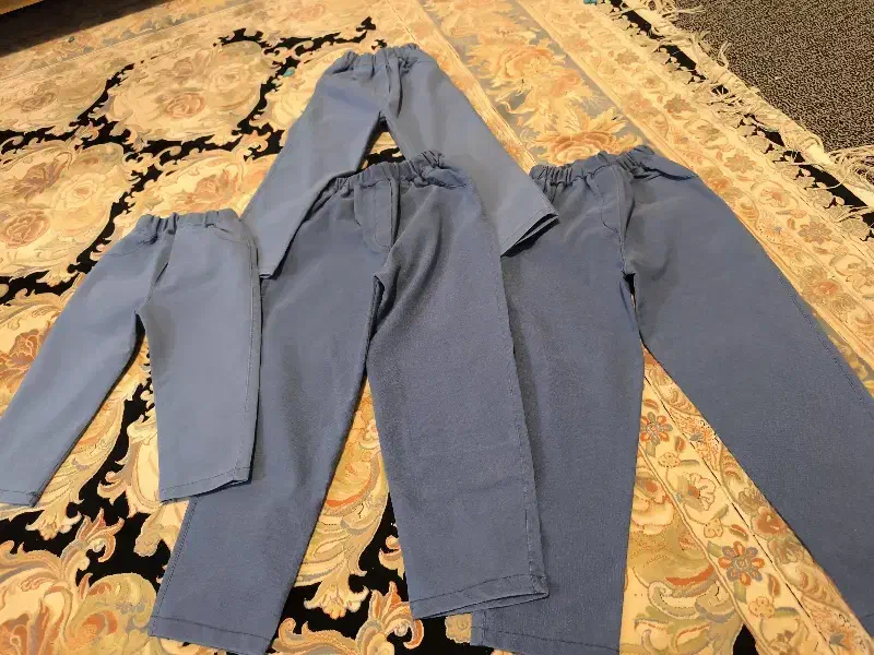 بیلر بسیار شیک و شلوار جین کاغذی بسیار با کیفیت|کفش و لباس بچه|بندر ماهشهر, |دیوار