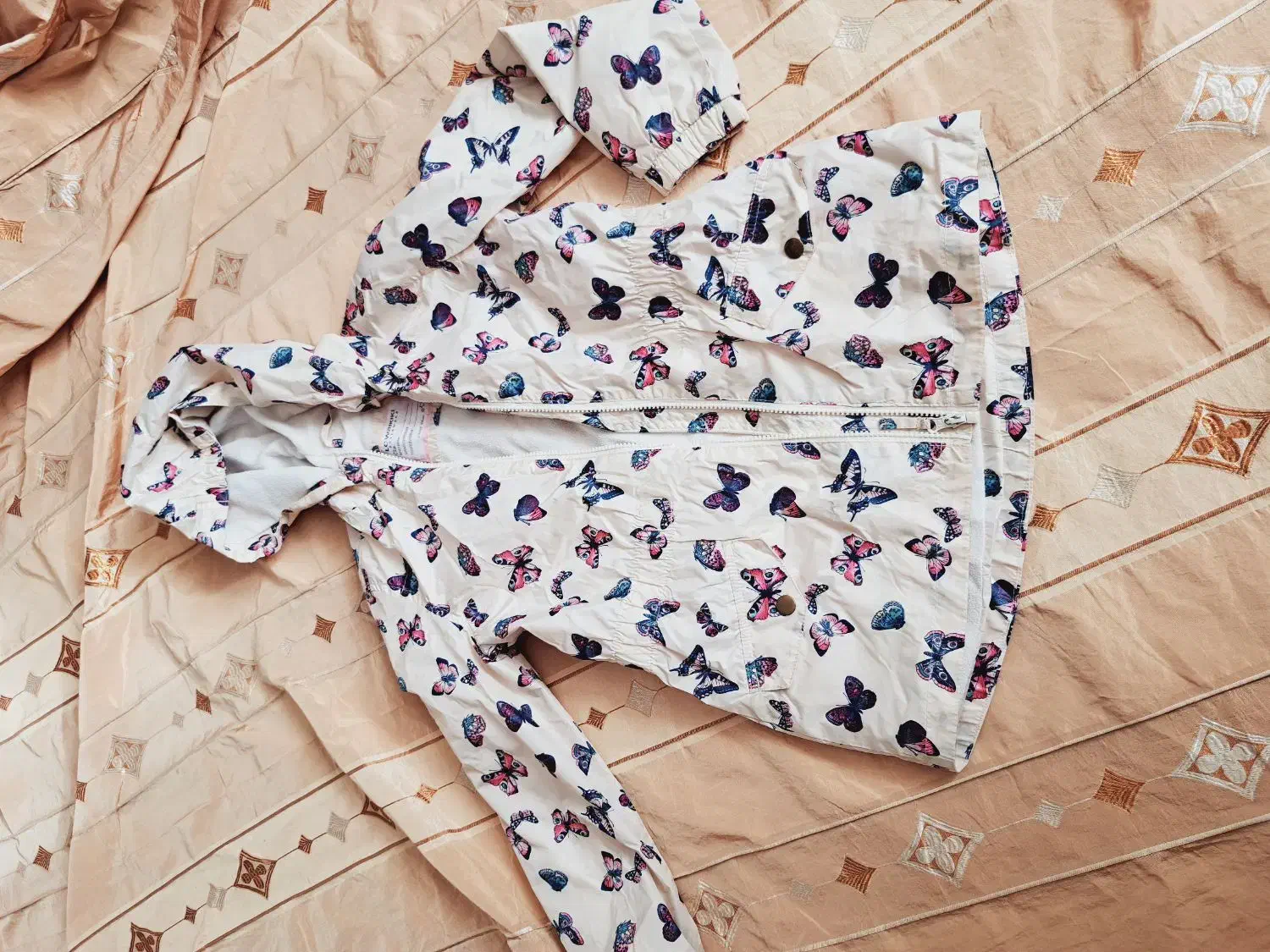 کاپشن بارونی|کفش و لباس بچه|قزوین, |دیوار