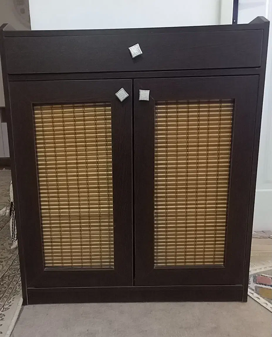 جاکفشی|جاکفشی، کمد، دراور|دوگنبدان, |دیوار