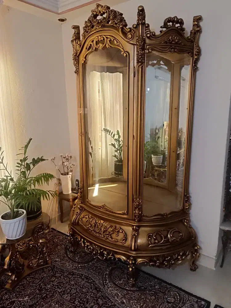 ویترین سلطنتی چوب گردو|بوفه، ویترین، کنسول|کرمانشاه, |دیوار