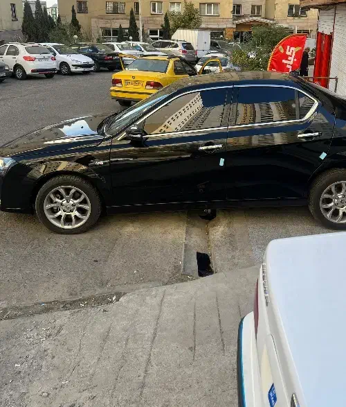 شیشه دودی غرب تهران شبانه روزی ( نصب در محل)|خدمات موتور و ماشین|تهران, پونک|دیوار