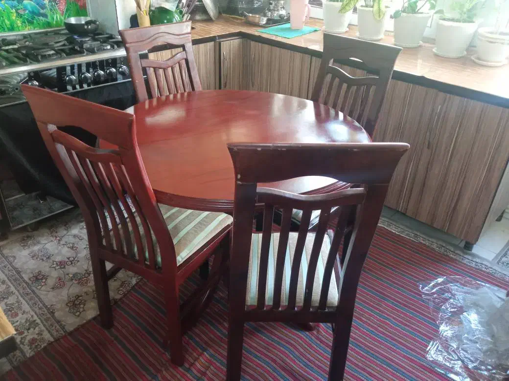 غذا خوری|میز و صندلی غذاخوری|گلستان (تهران), |دیوار