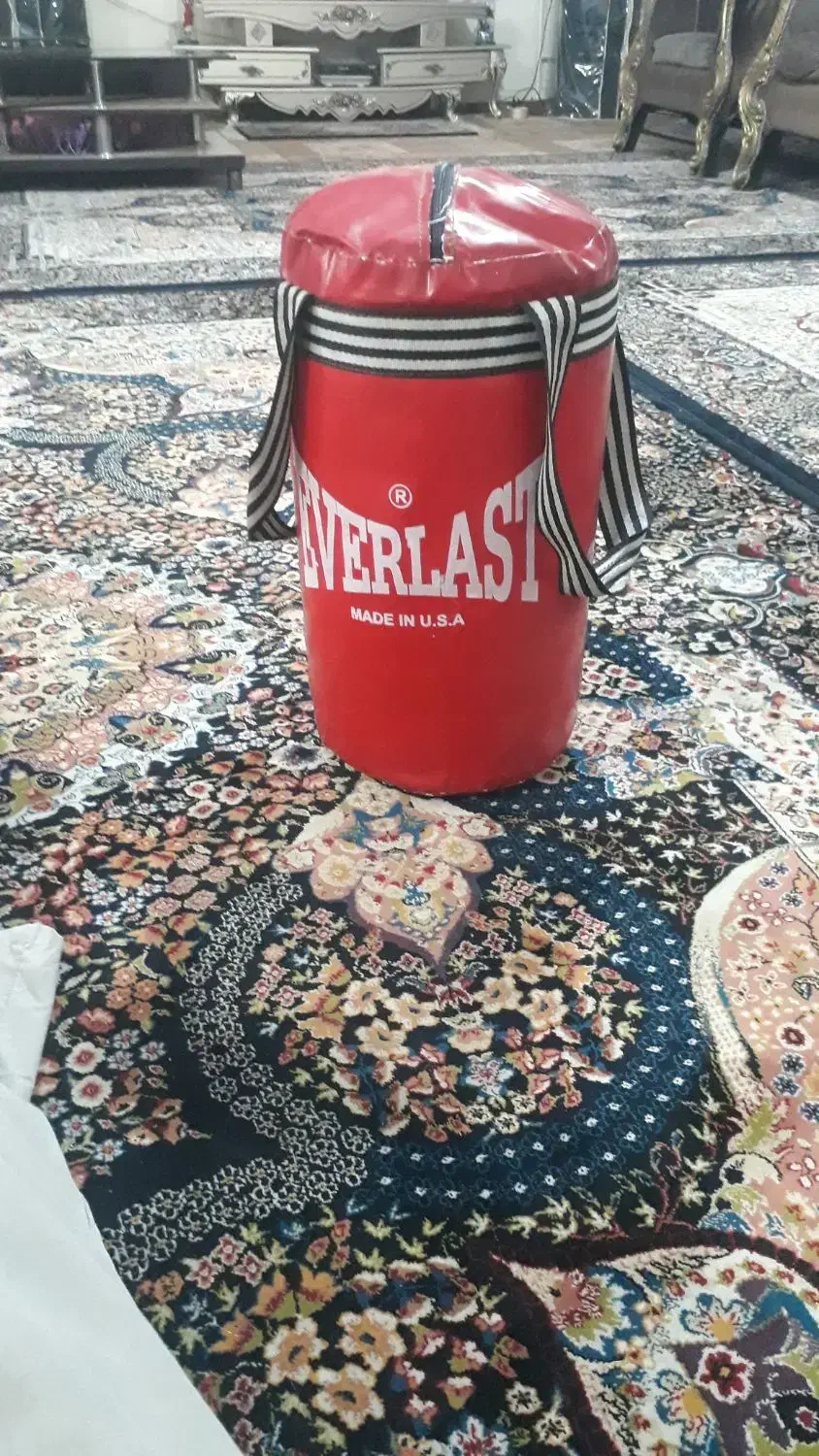 کیسه بوکس چرمی ویک دست گرمکن ورزشی جنس عالی|تجهیزات ورزشی|اسلامشهر, شهرک مفیدی|دیوار