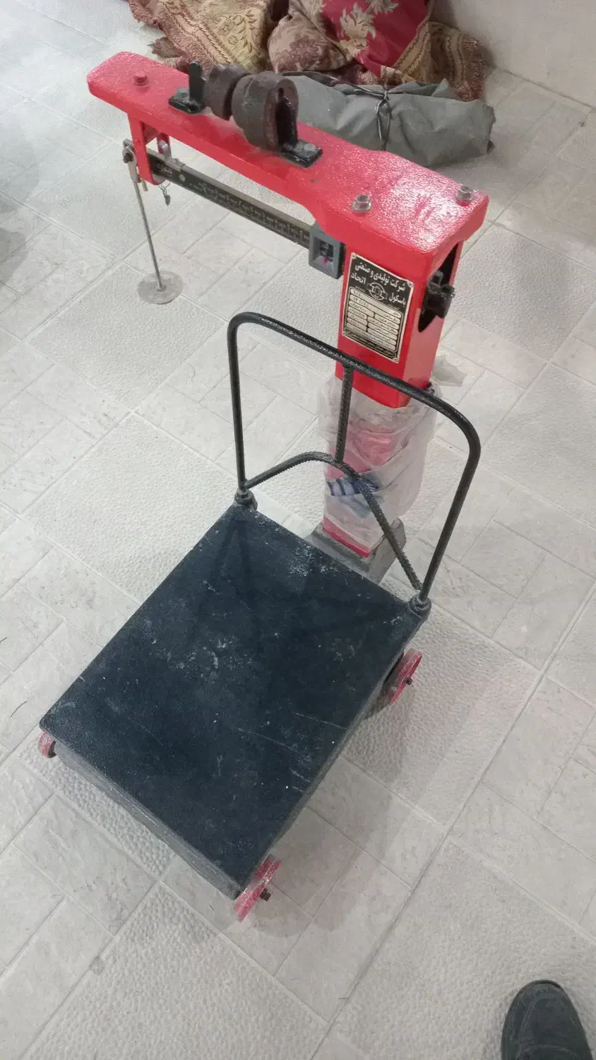 باسکول سنگی ۱۰۰کیلویی اتحاد|فروشگاه و مغازه|جهرم, |دیوار