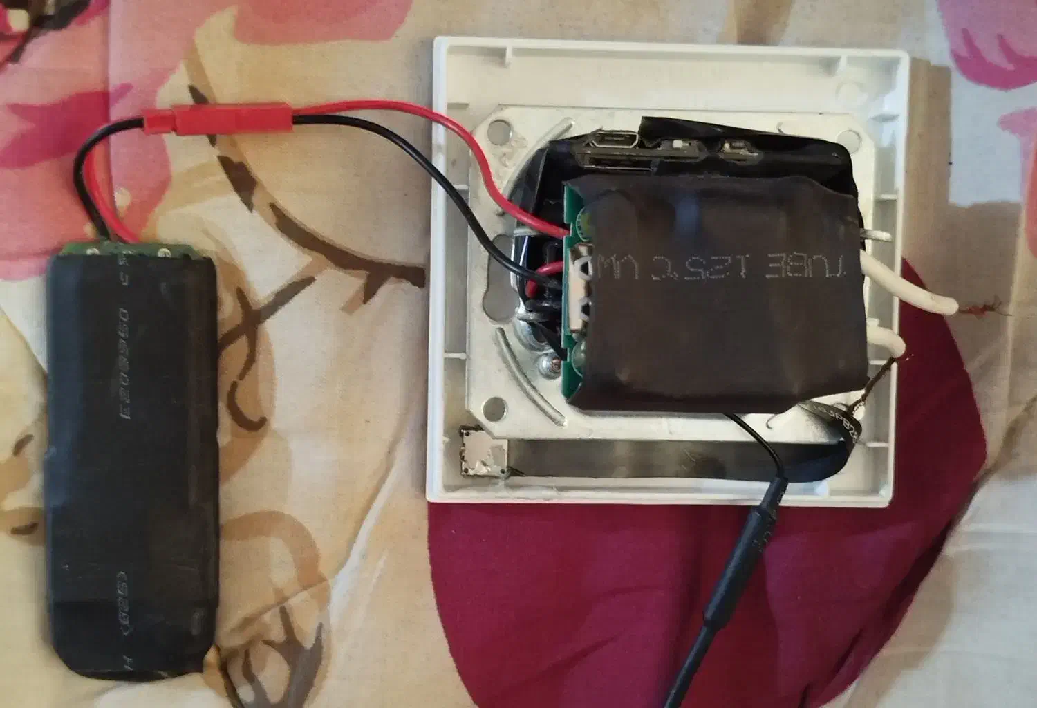 پریز دوربین مخفی دار|دوربین مداربسته|کاشان, فاز ۲ ناجی آباد|دیوار