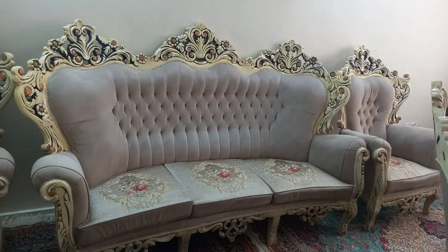 مبل سلطنتی|مبلمان خانگی و میز عسلی|مشهد, زمرد|دیوار