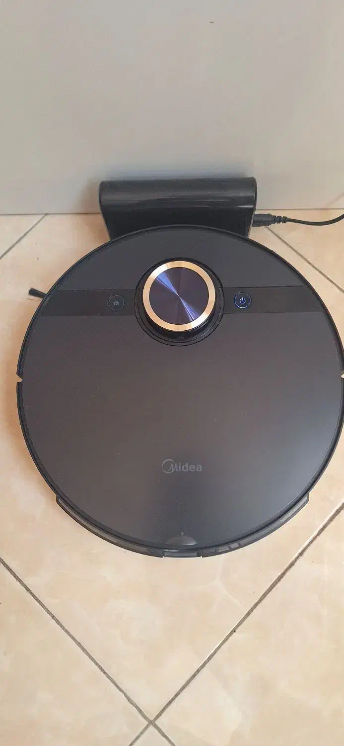 جا رو رباتیک midea m7 pro|جاروبرقی، جارو شارژی، بخارشو|شیراز, فرگاز|دیوار