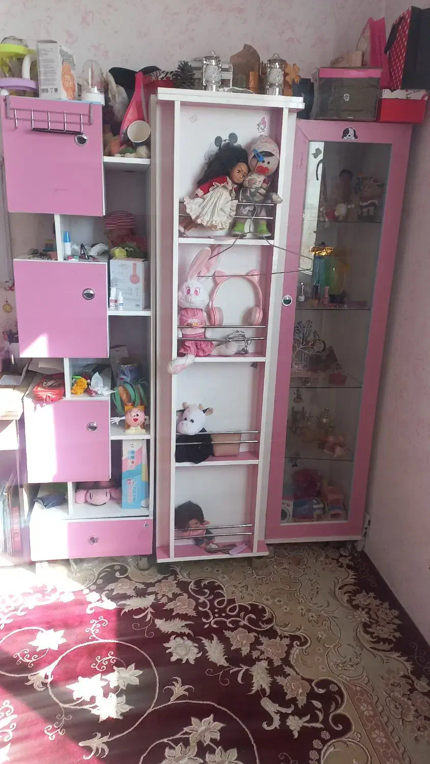 کمد ومیزتحیر ویک عددتاب|جاکفشی، کمد، دراور|کنگاور, |دیوار