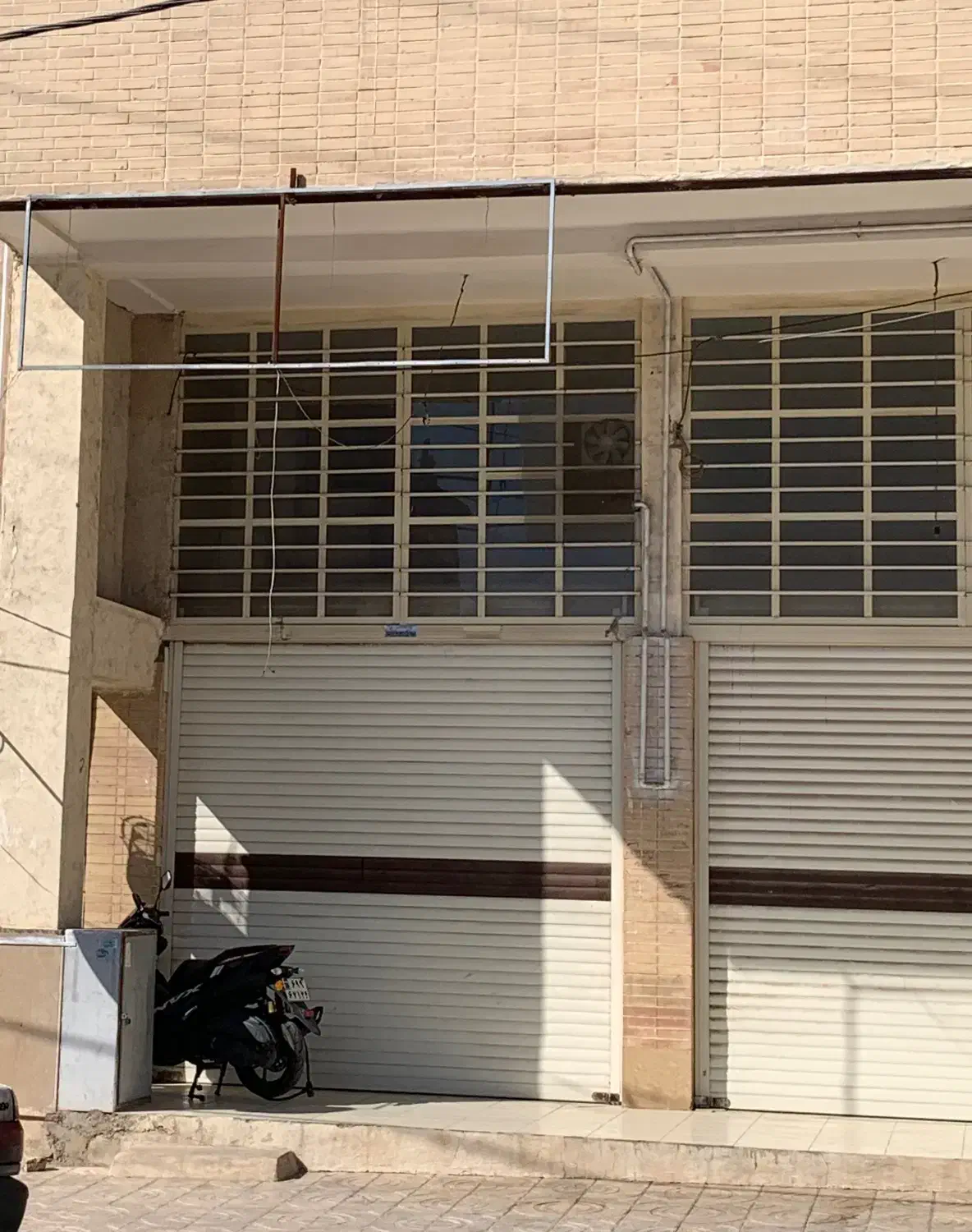 مغازه تجاری بر خیابان سپاه جنوبی|فروش مغازه و غرفه|شیراز, تندگویان|دیوار