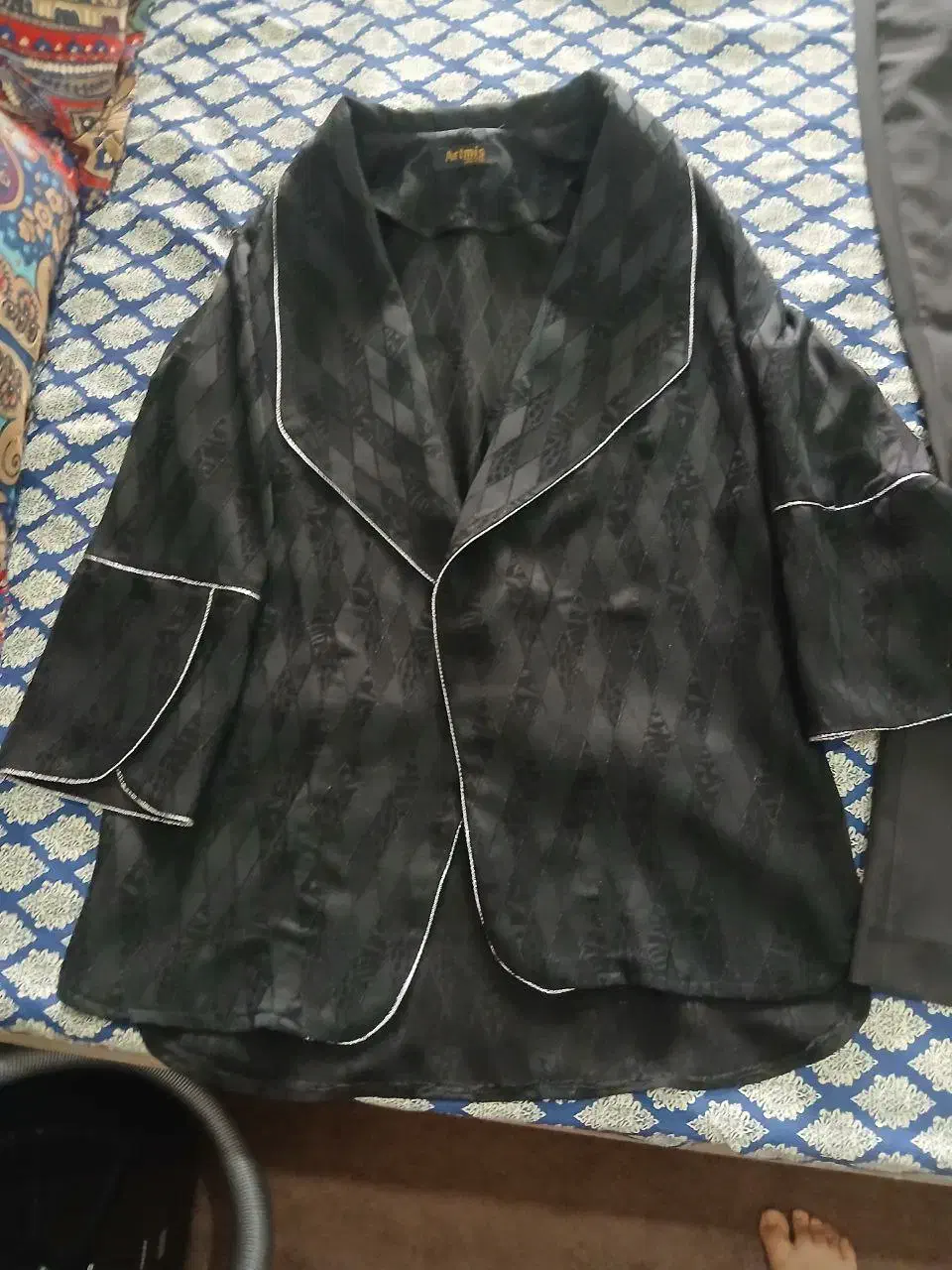 مانتو کتی مجلسی|لباس|هشتگرد, فاز ۱ مهستان|دیوار