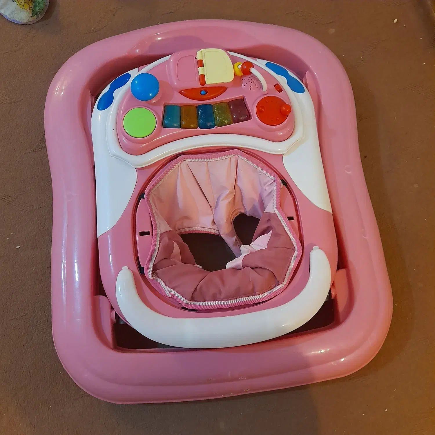 کریر وروروک|کالسکه و لوازم جانبی|سهند, |دیوار