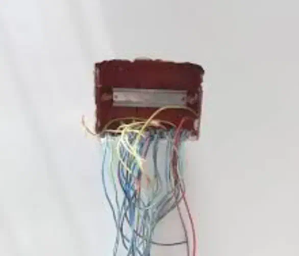 سیم کشی برق ساختمان و لوله کشی آب و فاضلاب|خدمات پیشه و مهارت|سراوان, |دیوار