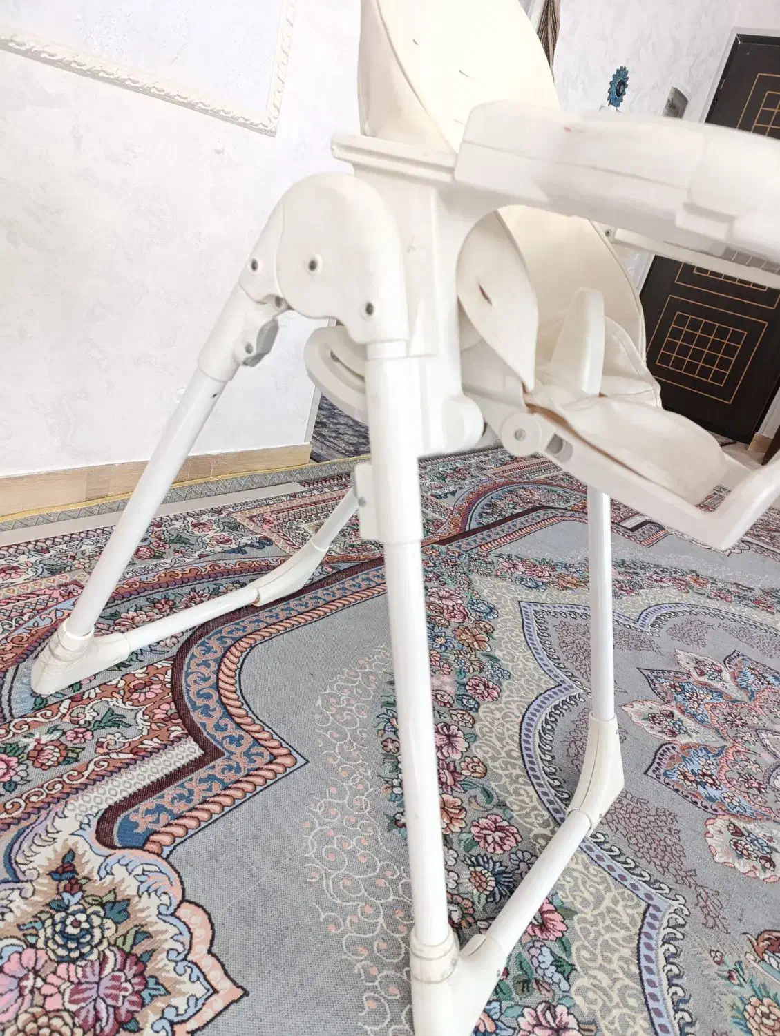 تعدادی وسایل سیسمونی|اسباب و اثاث بچه|اردبیل, |دیوار