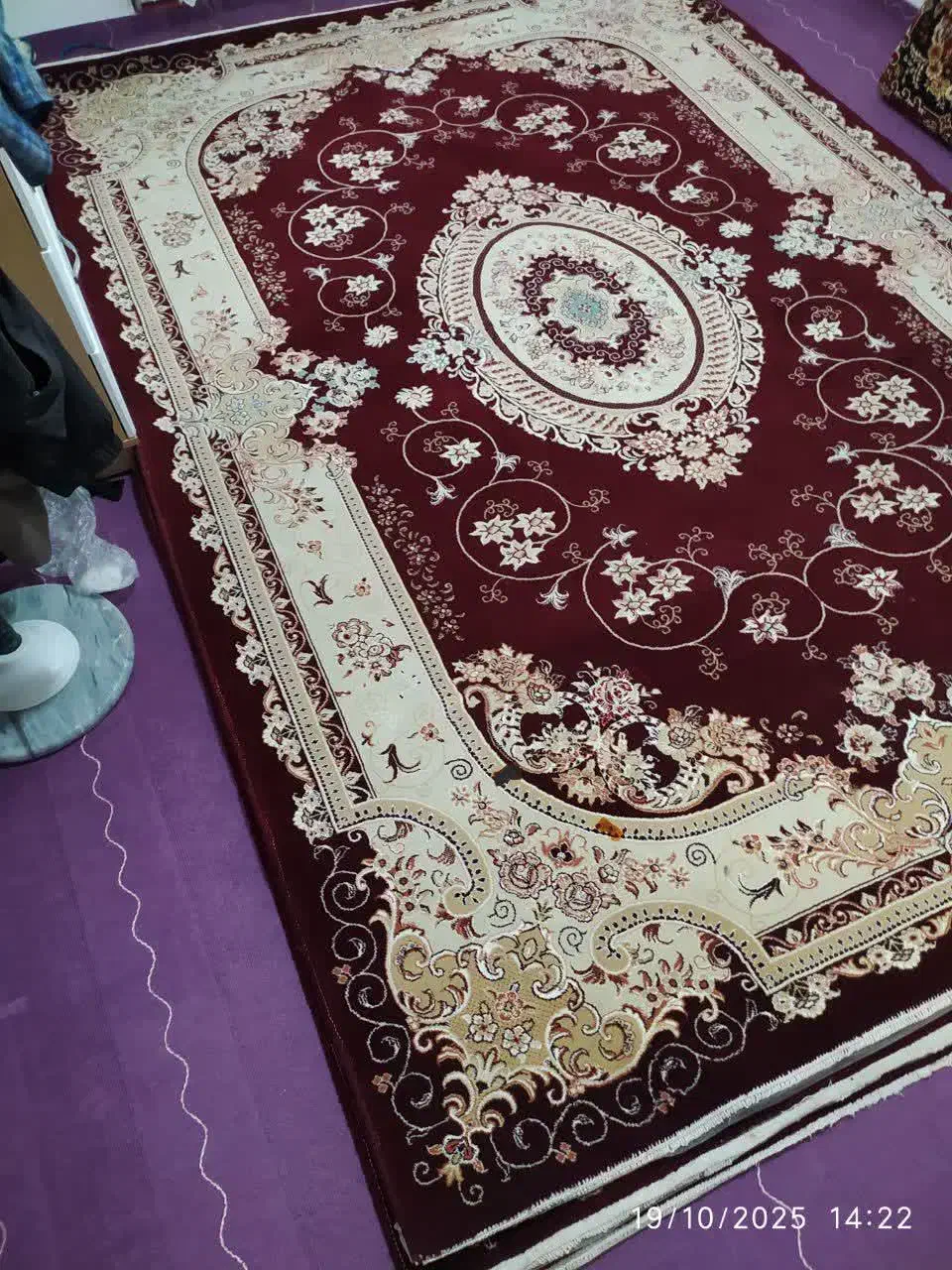 ۲عدد فرش ۶ متری و ۱ عدد کناره فرش|فرش|همدان, |دیوار