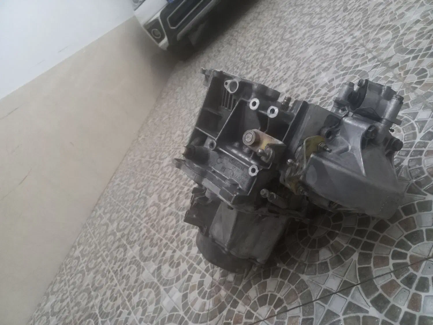 گیربکس پژو.|قطعات یدکی و لوازم جانبی|عجب شیر, |دیوار