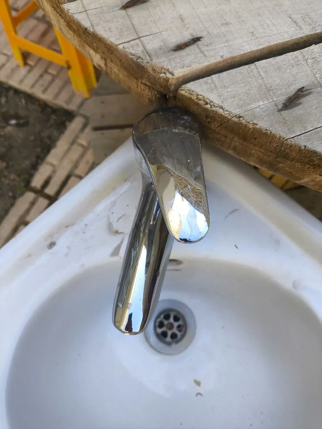 روشویی با شیر آلات بدون شکستگی|لوازم سرویس بهداشتی|مرند, |دیوار