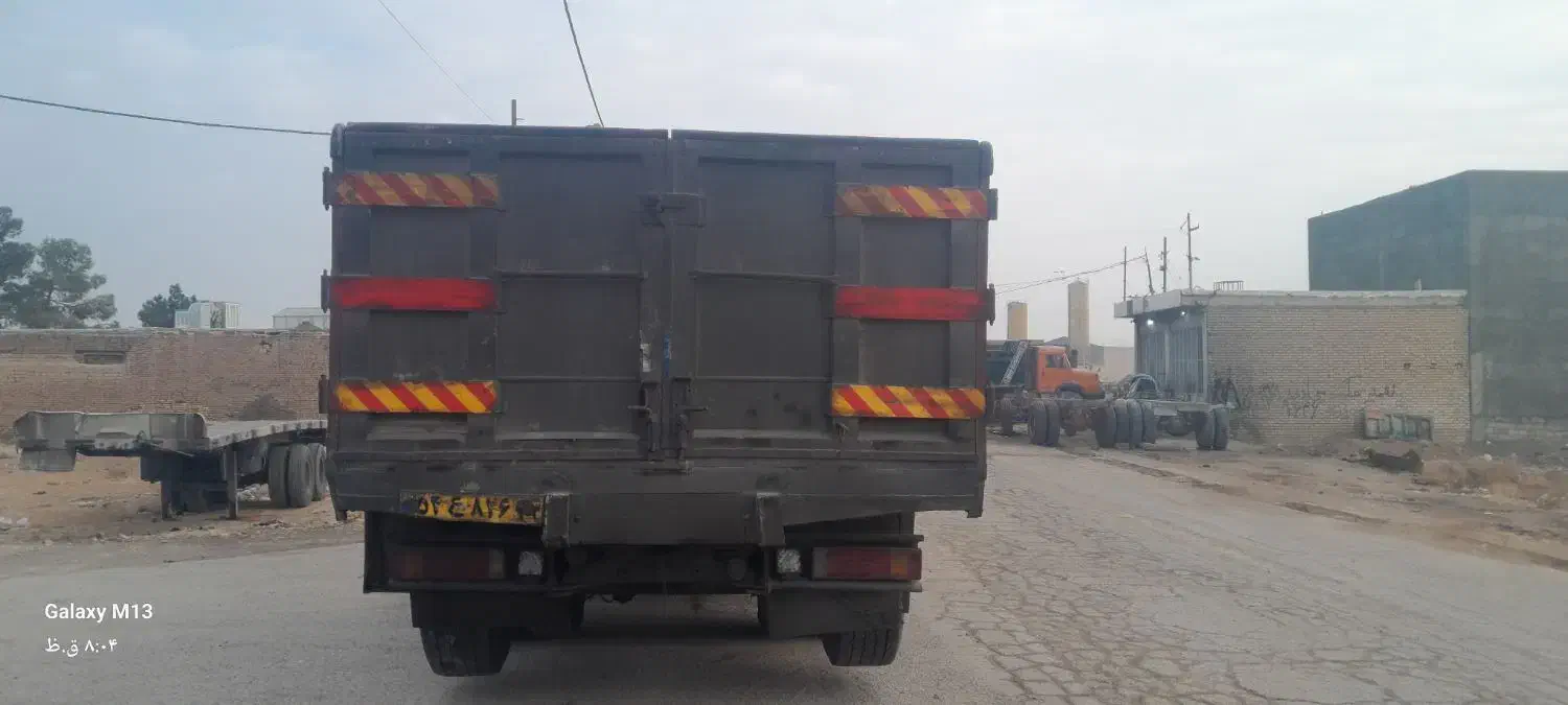 اتاق دهچرخ چوبی فلزی|خودرو سنگین|اصفهان, شهرک صنعتی امیرکبیر (شاپور جدید)|دیوار