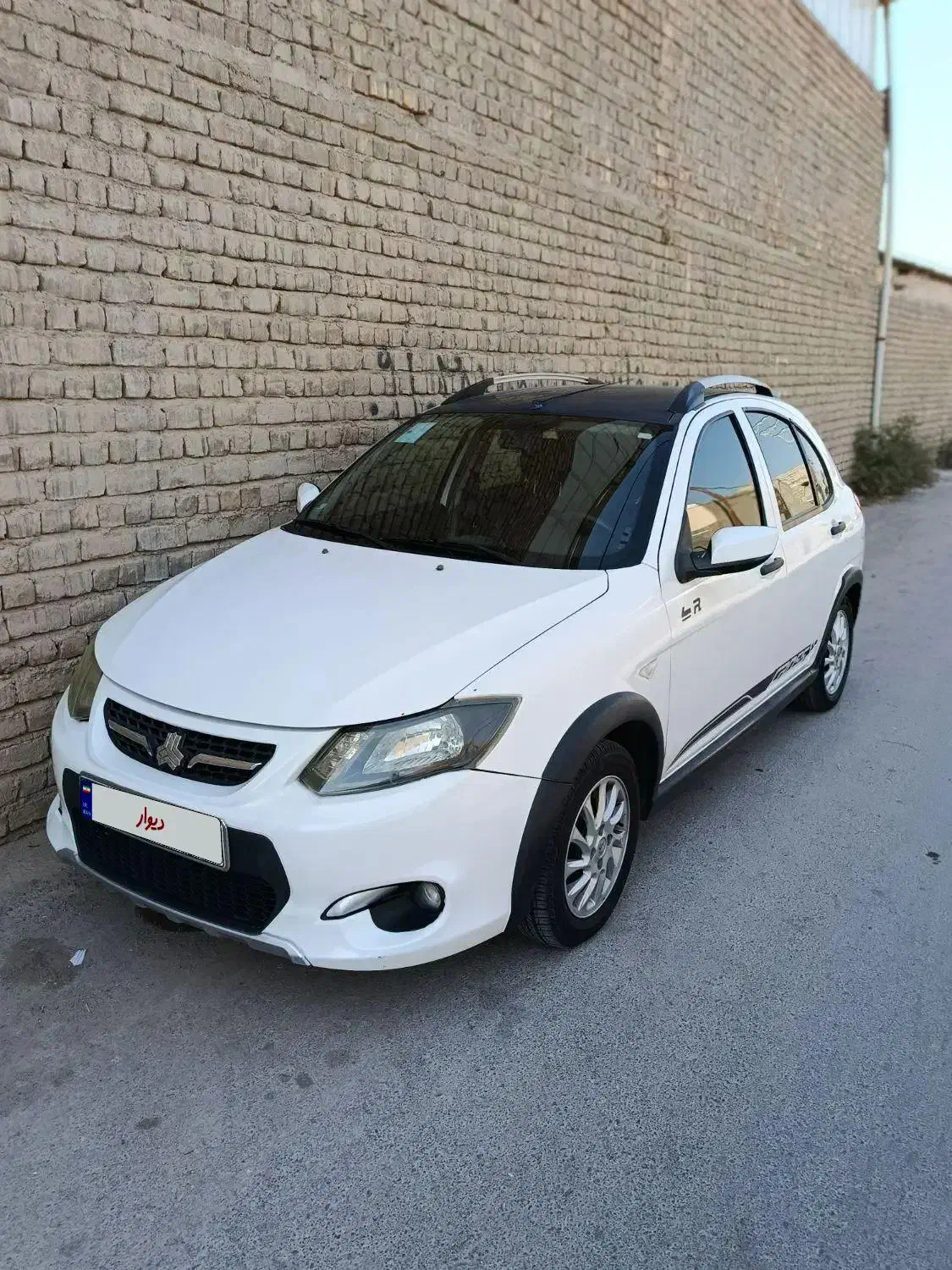 کوییک 1400سفید مشکی|خودرو سواری و وانت|قم, باغ کرباسی|دیوار