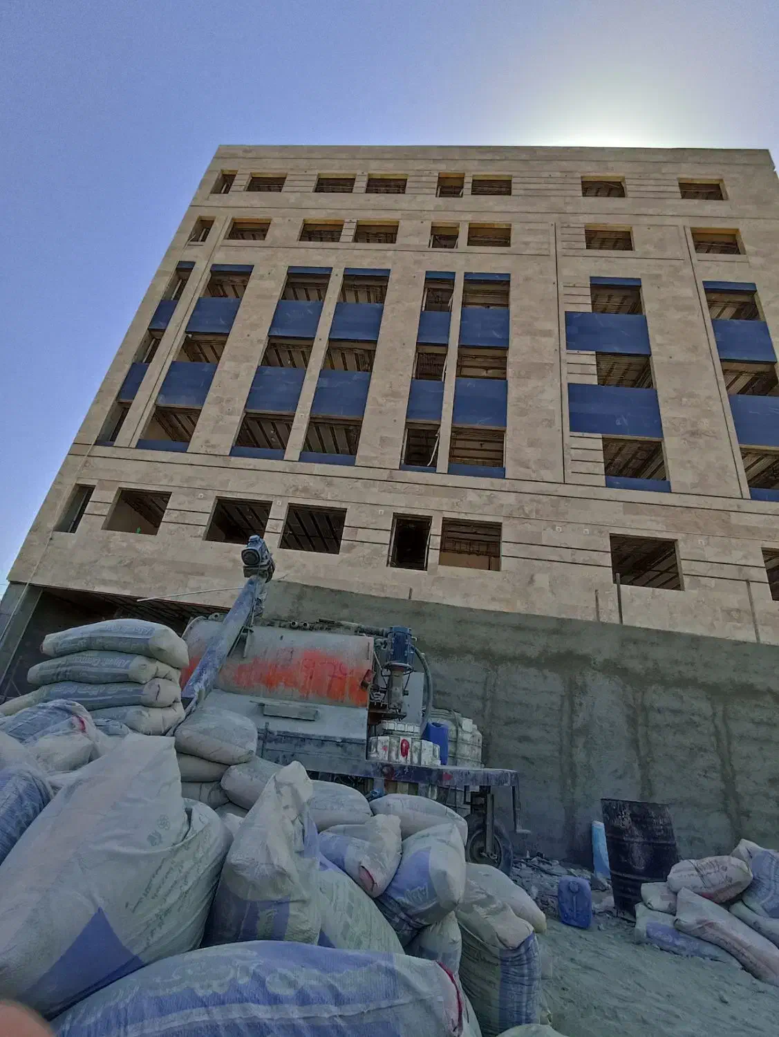 کارگر تی کش فوم بتن|استخدام معماری، عمران و ساختمانی|تهران, هروی|دیوار