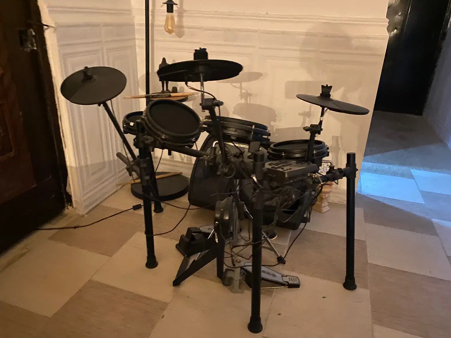 درام Alesis Nitro Pro|درام و پرکاشن|بندرعباس, |دیوار