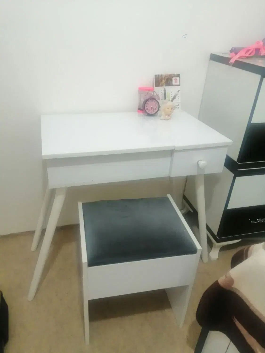 میز ارایش|میز و صندلی غذاخوری|سلماس, |دیوار