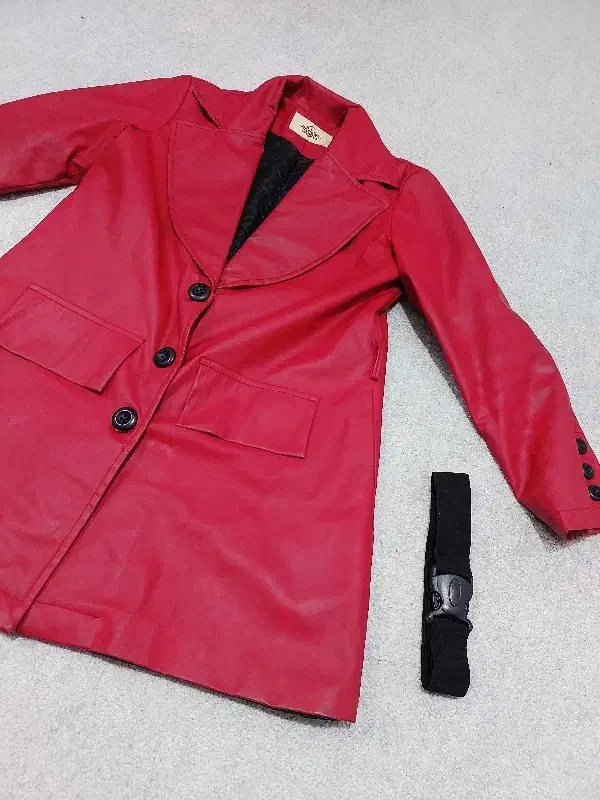 بارونی چری|لباس|قزوین, |دیوار