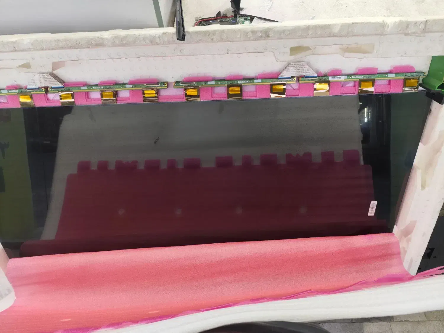 پنل تلویزیون شکسته  تعویض صفحه نمایش پنل|تلویزیون و پروژکتور|اسلام‌شهر, مطهری|دیوار