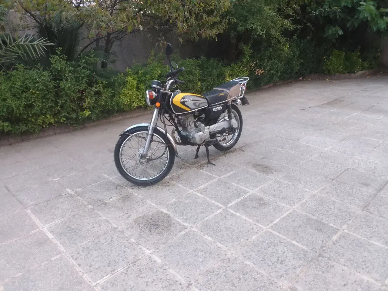 فروش موتور سیکیلت،سی جی ۱۲۵ پیشتاز مدل ۸۶|موتورسیکلت|بندر انزلی, کلیور|دیوار