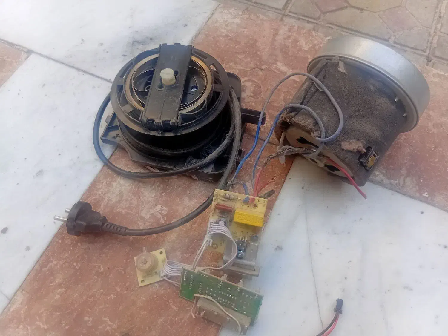 موتور جاروبرقی بوش|جاروبرقی، جارو شارژی، بخارشو|مرند, |دیوار