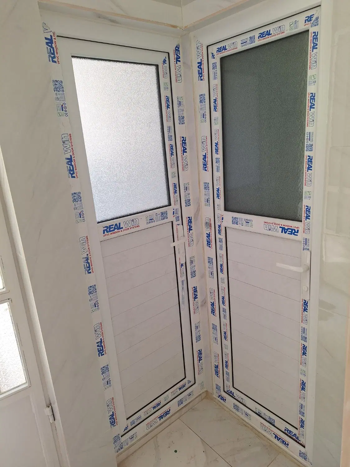 درب وپنجره upvc وتوری آلمینیومی پلیسه ریلی وثابت|خدمات پیشه و مهارت|تهران, بوستان شیان|دیوار