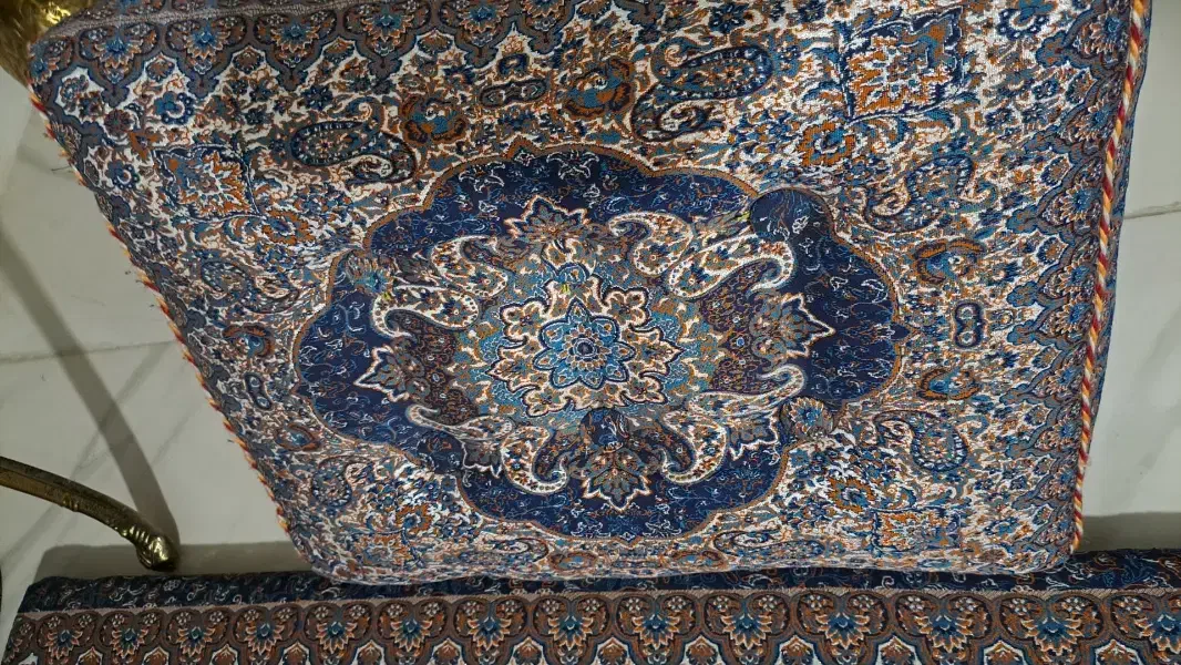 شاه نشین|پشتی|قدس, شهر‌قدس|دیوار