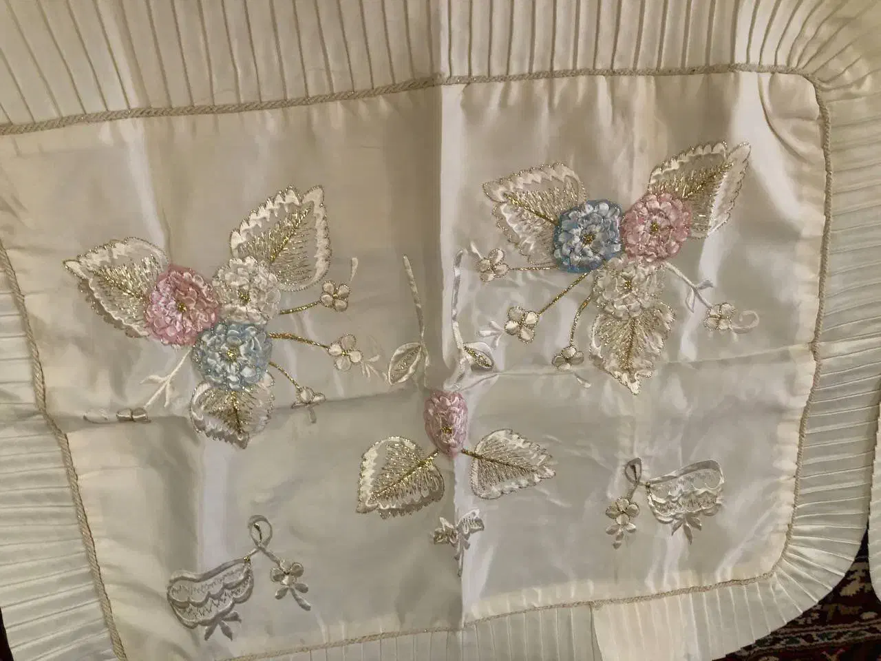 روتختی سفید دو نفره گل دوزی|سرویس روتختی|میاندوآب, |دیوار